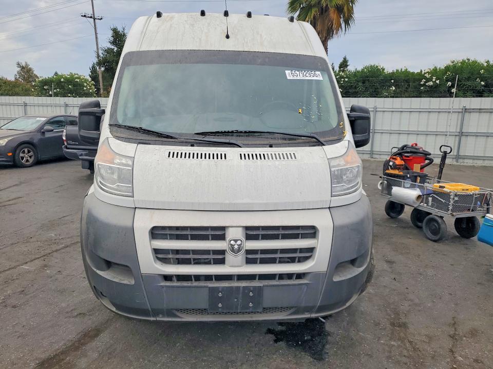 65792956 :رقم المزاد ، 3C6TRVCG5FE518928 vin ، 2015 Ram Promaster 2500 مزاد بيع