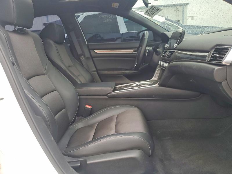 Aukcja sprzedaży 2018 Honda Accord, vin: 1HGCV2F34JA023807, numer aukcji: 63652526
