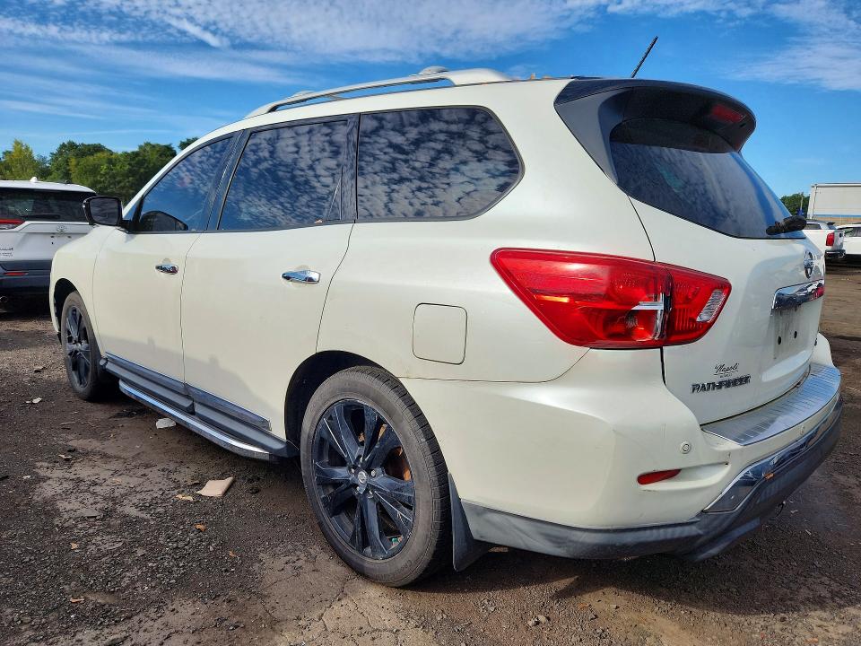 Продажа на аукционе авто 2017 Nissan Pathfinder, vin: 5N1DR2MM8HC660762, номер лота: 66107966