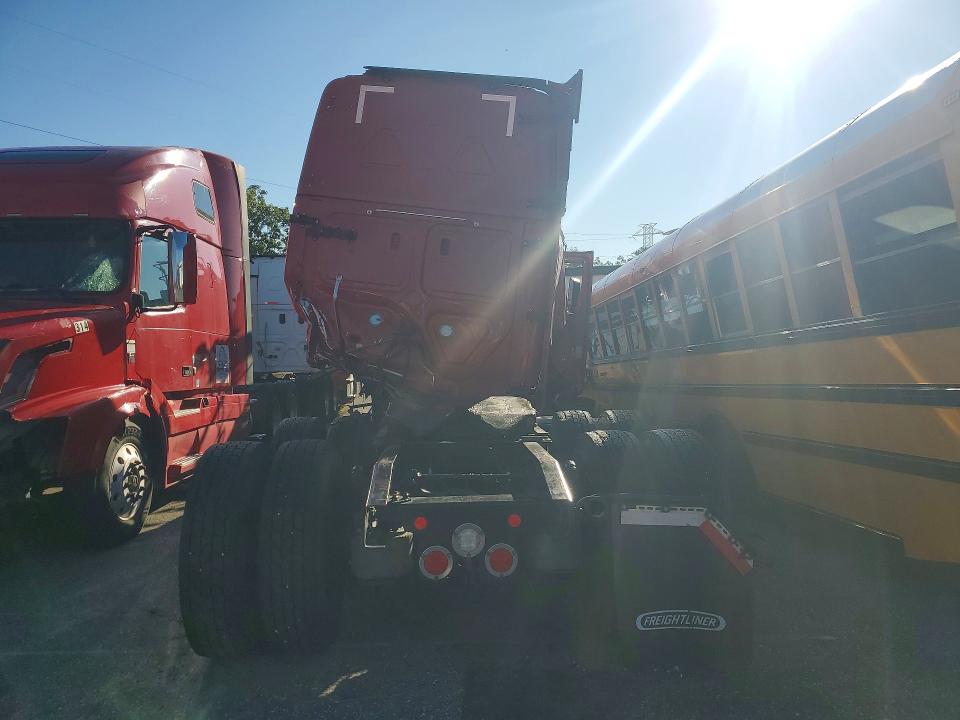 Продажа на аукционе авто 2024 Freightliner Cascadia 126, vin: 3AKJHHDR2RSUP7221, номер лота: 65858096