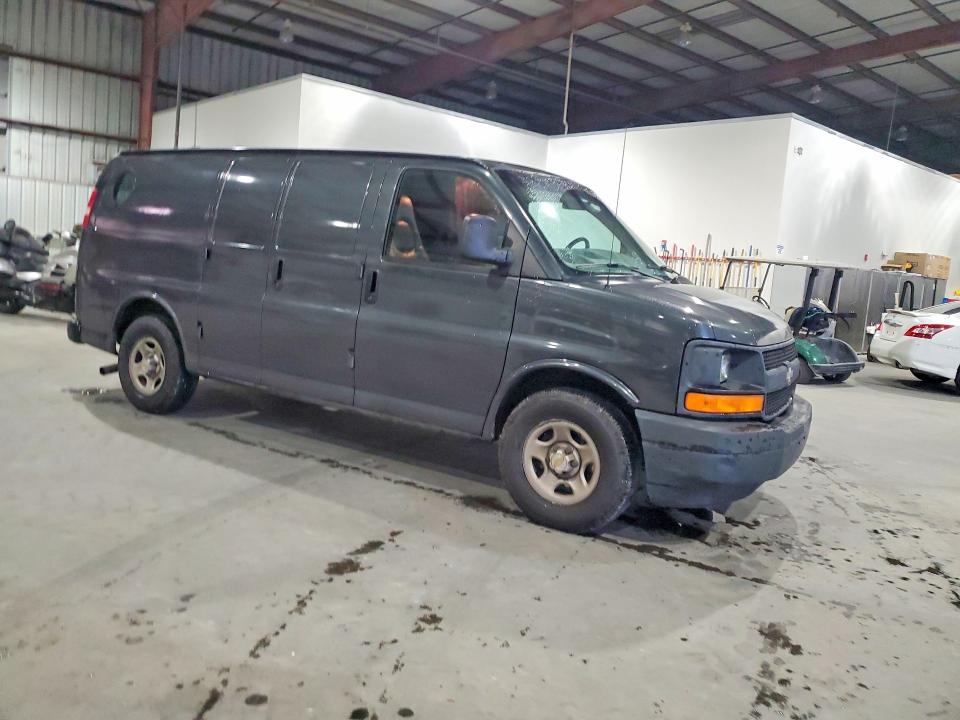 Продажа на аукционе авто 2004 Chevrolet Express G1500, vin: 1GCEG15X441112748, номер лота: 64308106