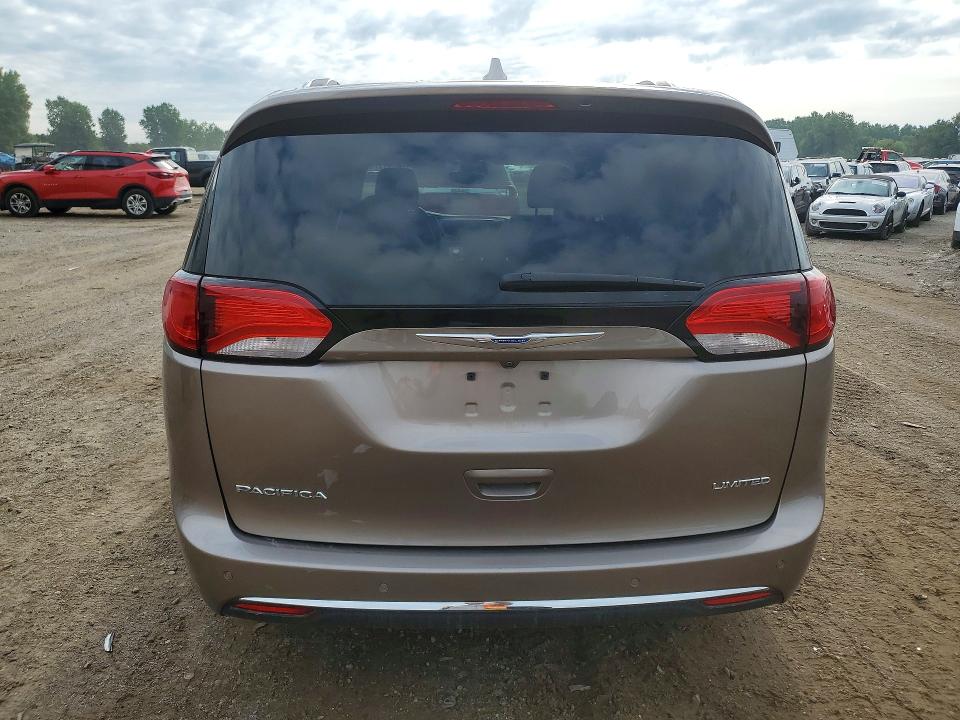 Продажа на аукционе авто 2017 Chrysler Pacifica, vin: 2C4RC1GG3HR747889, номер лота: 63841376