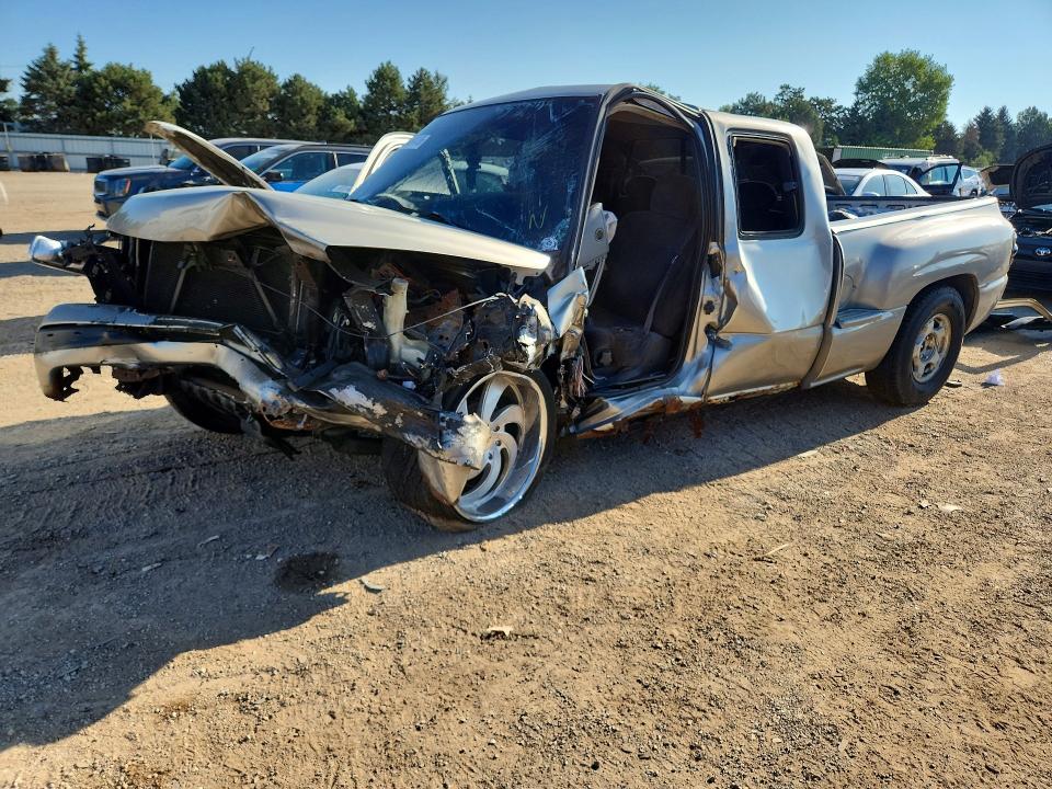 66614136 :رقم المزاد ، 2GCEC19V4Y1170024 vin ، 2000 Chevrolet Silverado مزاد بيع