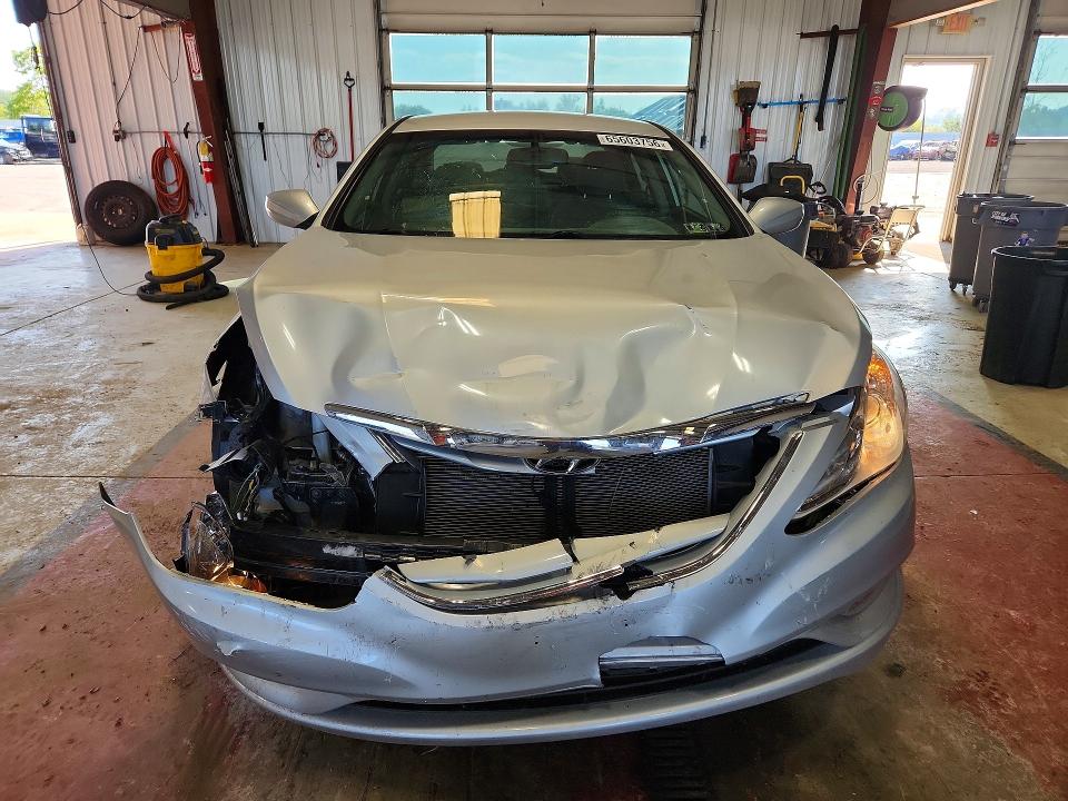 65603756 :رقم المزاد ، 5NPEB4AC2DH701339 vin ، 2013 Hyundai Sonata مزاد بيع