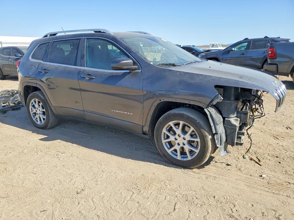 63310266 :رقم المزاد ، 1C4PJLCB1FW530865 vin ، 2015 Jeep Cherokee مزاد بيع