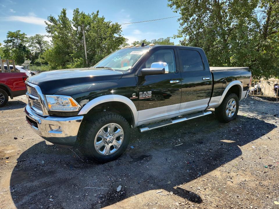 63646926 :رقم المزاد ، 3C6UR5FL2HG562387 vin ، 2017 Ram 2500 مزاد بيع