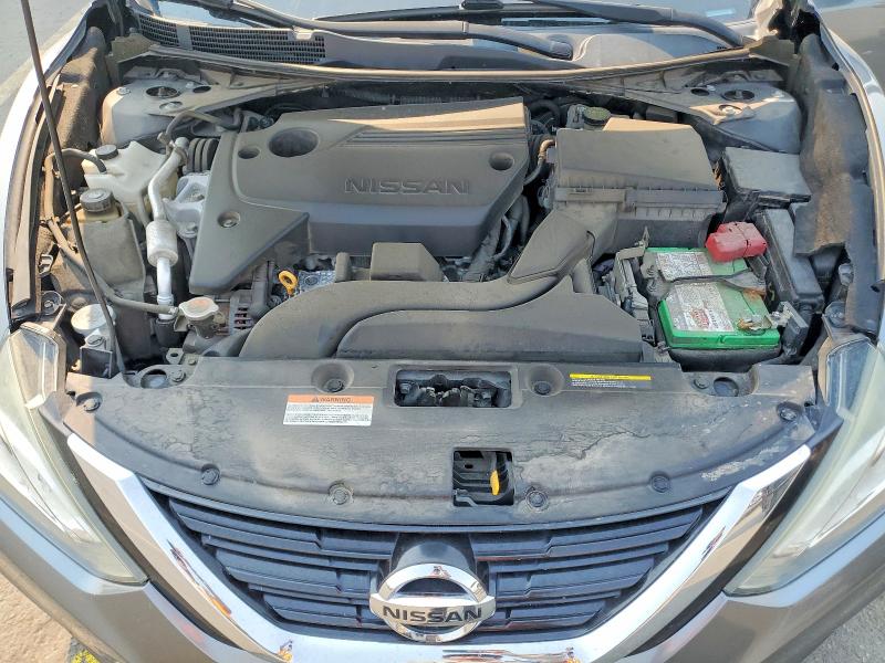 2017 Nissan Altima მანქანა იყიდება აუქციონზე, vin: 1N4AL3AP8HN350652, აუქციონის ნომერი: 64486356