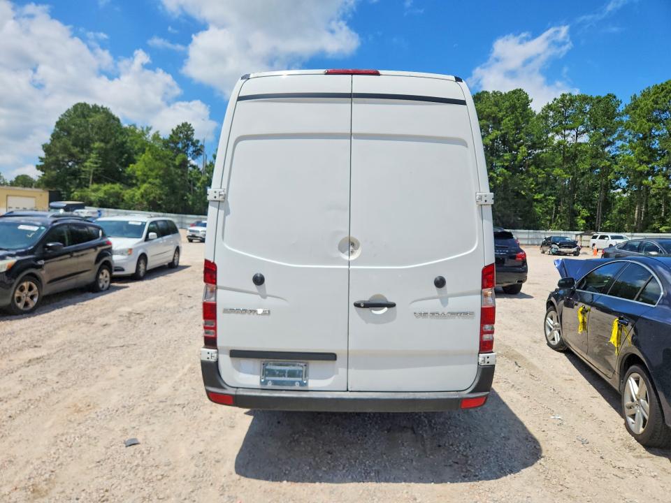Продажа на аукционе авто 2015 Mercedes-benz Sprinter, vin: WD3PE8CC4FP148067, номер лота: 63996366