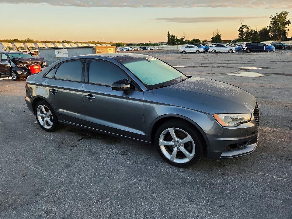 66189456 :رقم المزاد ، WAUB8GFF6G1045838 vin ، 2016 Audi A3 مزاد بيع