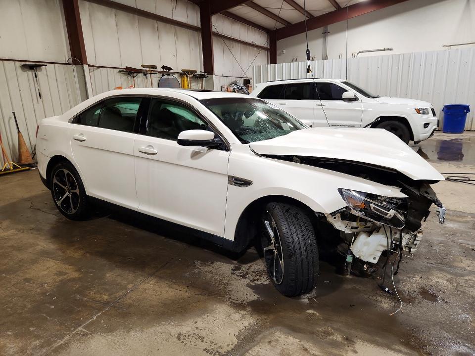 Продажа на аукционе авто 2015 Ford Taurus, vin: 1FAHP2H85FG179274, номер лота: 63870366