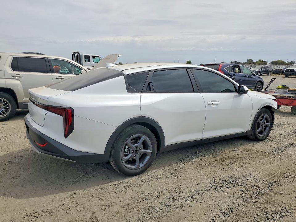 Продаж на аукціоні авто 2025 Kia K4, vin: 3KPFT4DE9SE160998, номер лоту: 66141656