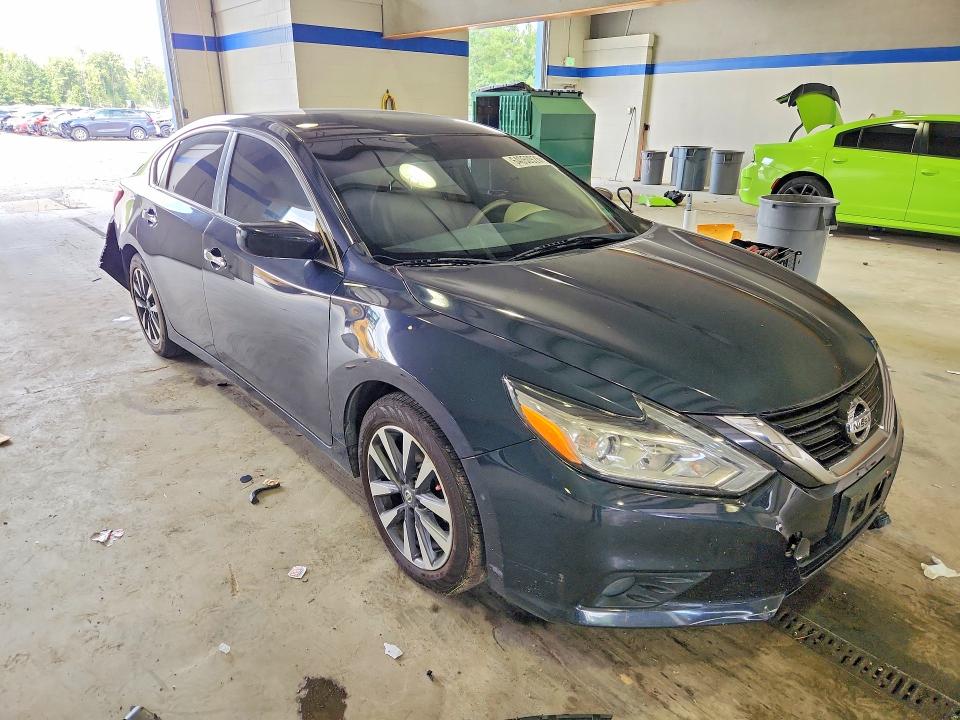 Продажа на аукционе авто 2017 Nissan Altima, vin: 1N4AL3AP3HC212450, номер лота: 64050926