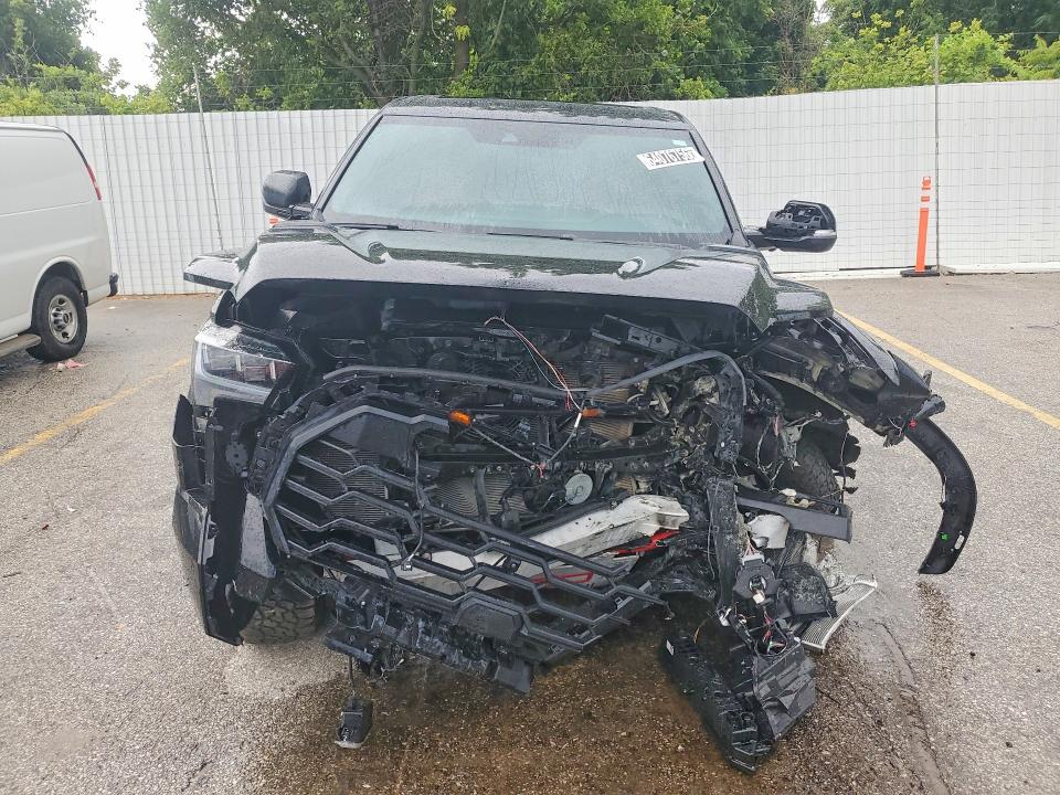 Продажа на аукционе авто 2025 Toyota Tundra, vin: 5TFPC5DB0SX105162, номер лота: 64076756