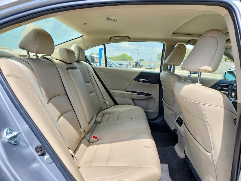 Продаж на аукціоні авто 2017 Honda Accord, vin: JHMCR6F55HC000724, номер лоту: 66777516