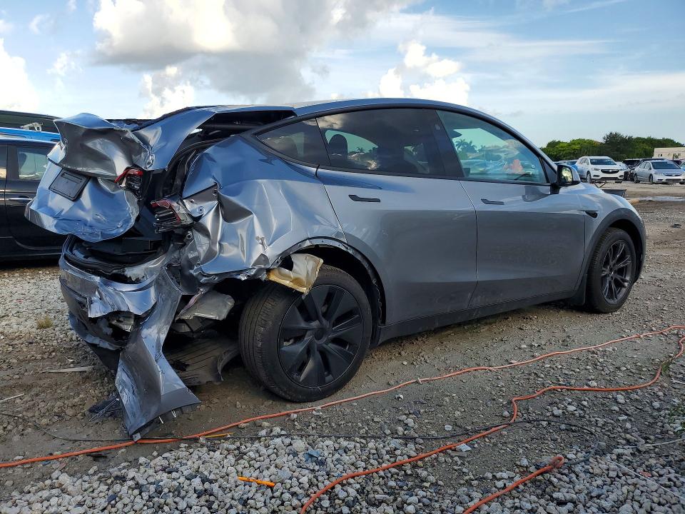 65916026 :رقم المزاد ، 7SAYGDEDXSF228922 vin ، 2025 Tesla Model Y مزاد بيع