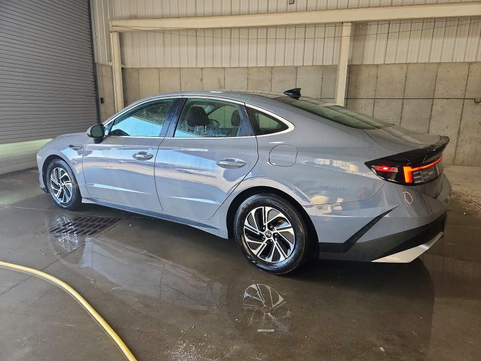 Продажа на аукционе авто 2026 Hyundai Sonata Hybrid, vin: KMHL24JJ6TA154423, номер лота: 63821966