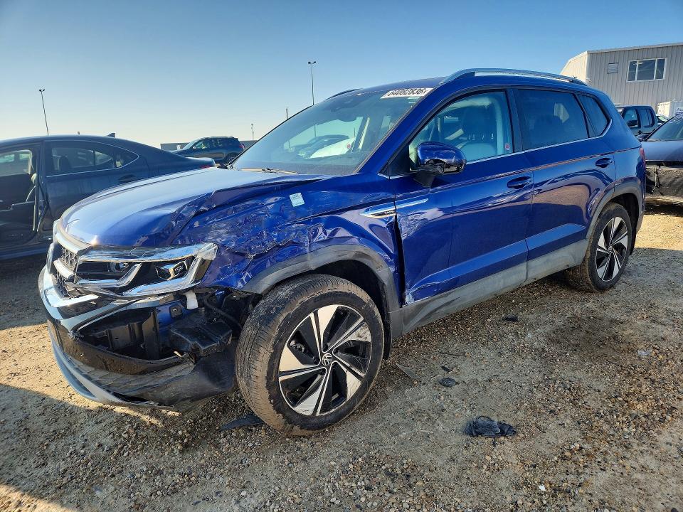 64082836 :رقم المزاد ، 3VV4X7B27RM011576 vin ، 2024 Volkswagen Taos مزاد بيع