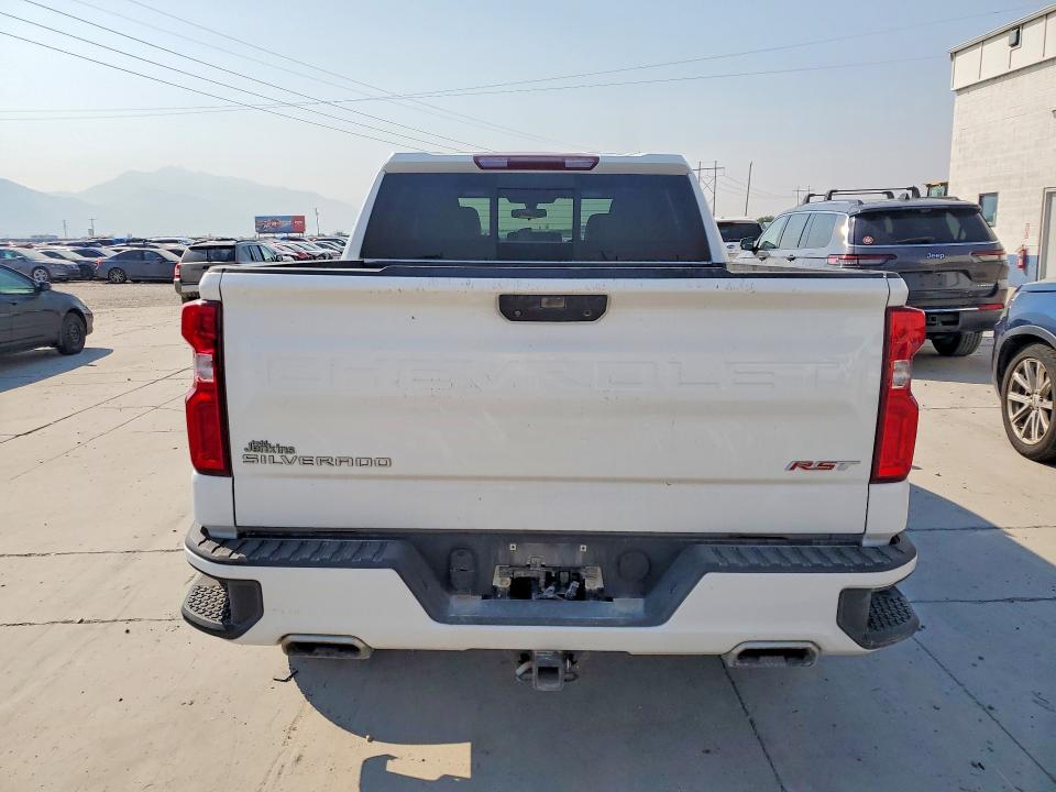 2019 Chevrolet Silverado მანქანა იყიდება აუქციონზე, vin: 3GCUYEED9KG190690, აუქციონის ნომერი: 63357906