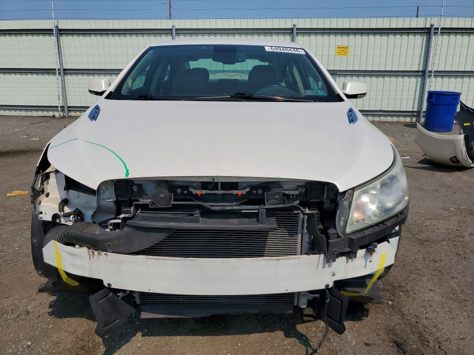 2013 Buick Lacrosse მანქანა იყიდება აუქციონზე, vin: 1G4GC5E31DF185079, აუქციონის ნომერი: 64940446