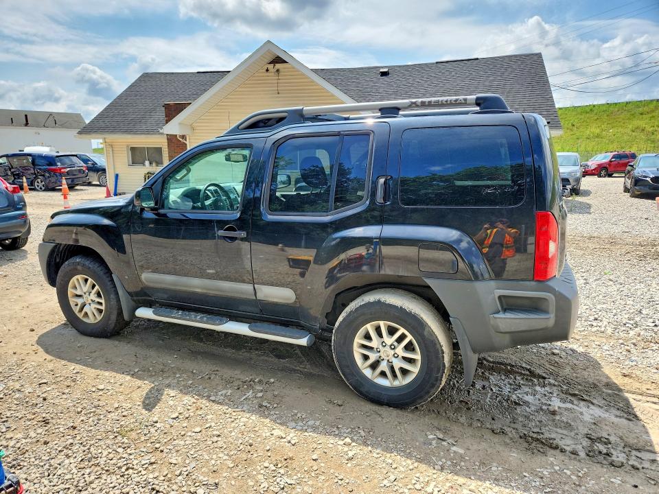 65642846 :رقم المزاد ، 5N1AN0NW4FN656776 vin ، 2015 Nissan Xterra مزاد بيع