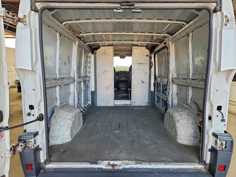 64234196 :رقم المزاد ، 3C6TRVAG8HE525314 vin ، 2017 Ram Promaster 1500 مزاد بيع