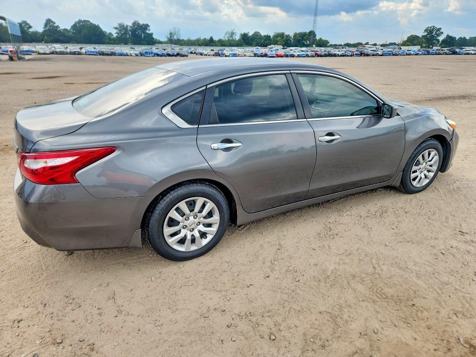 Aukcja sprzedaży 2017 Nissan Altima, vin: 1N4AL3AP7HC233673, numer aukcji: 65812196