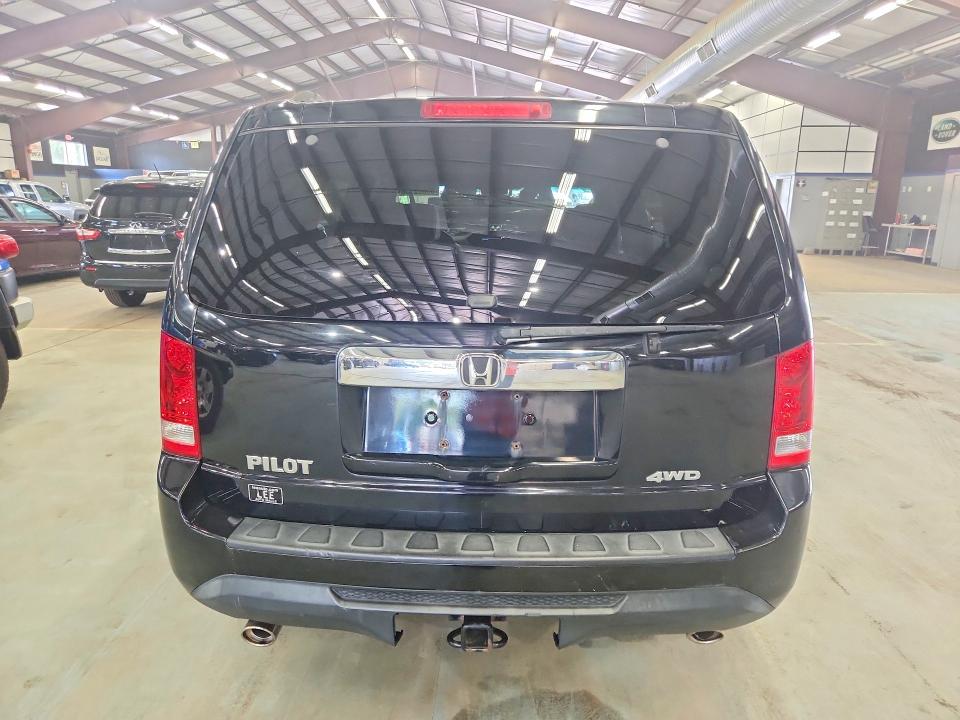 63885136 :رقم المزاد ، 5FNYF4H50FB030263 vin ، 2015 Honda Pilot مزاد بيع