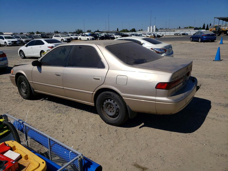 63604266 :رقم المزاد ، JT2BF28K5W0112481 vin ، 1998 Toyota Camry مزاد بيع