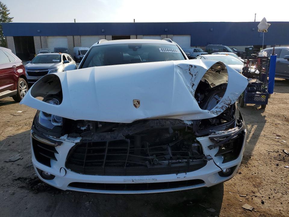 65584686 :رقم المزاد ، WP1AB2A57JLB30683 vin ، 2018 Porsche Macan مزاد بيع