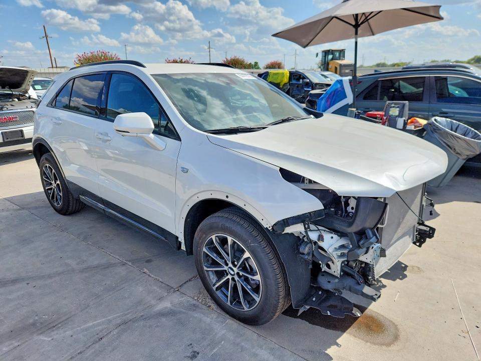 64479316 :رقم المزاد ، 1GYFZER46SF146612 vin ، 2025 Cadillac Xt4 مزاد بيع