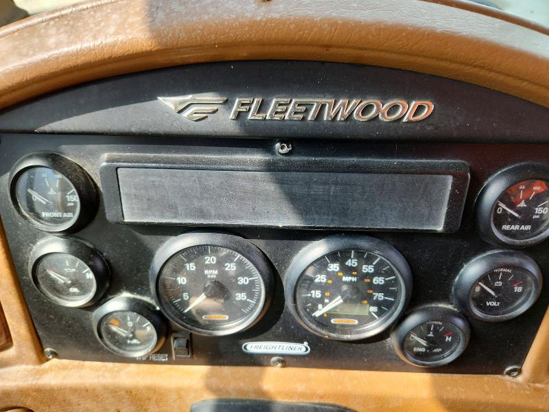 64053856 :رقم المزاد ، 4UZACJDC56CX33654 vin ، 2006 Fleetwood Discovery مزاد بيع