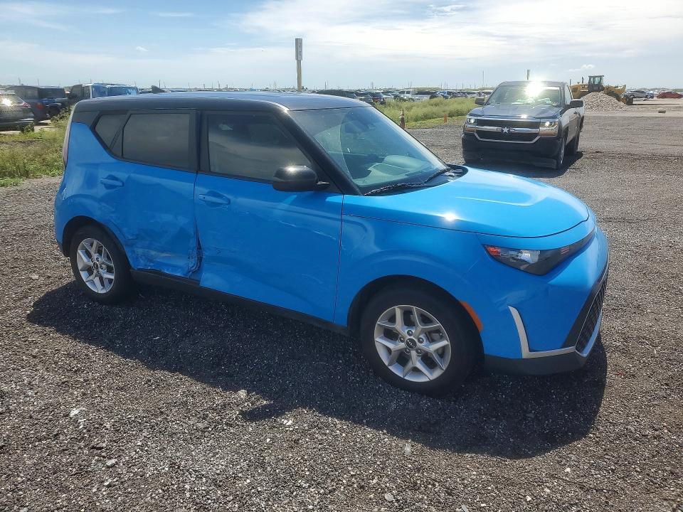 2023 Kia Soul მანქანა იყიდება აუქციონზე, vin: KNDJ23AU7P7199762, აუქციონის ნომერი: 63282876