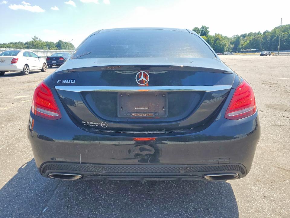65595376 :رقم المزاد ، 55SWF4JB3JU265318 vin ، 2018 Mercedes-benz C مزاد بيع