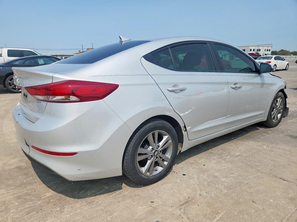 2017 Hyundai Elantra მანქანა იყიდება აუქციონზე, vin: 5NPD84LF9HH050086, აუქციონის ნომერი: 63779216