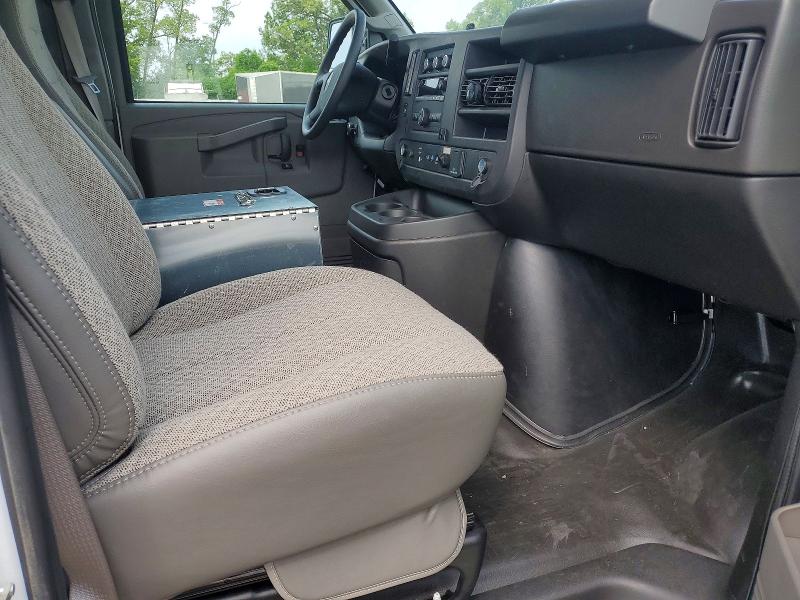 63334636 :رقم المزاد ، 1GD07RF75S1190195 vin ، 2025 Gmc Savana مزاد بيع