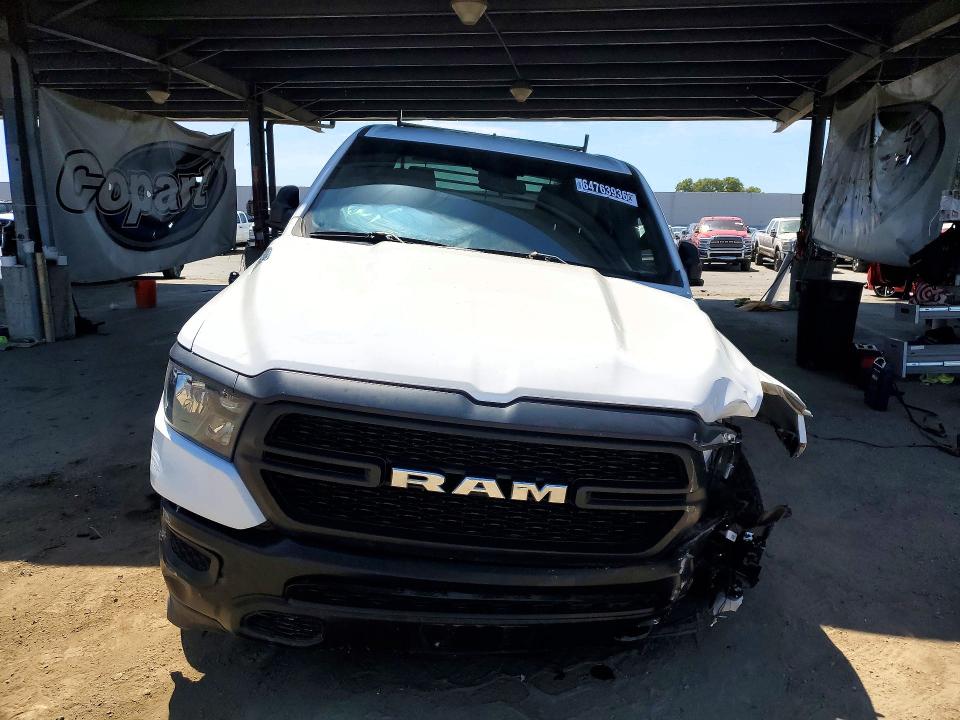 Продажа на аукционе авто 2023 Ram 1500, vin: 1C6RRENT3PN573668, номер лота: 64763936