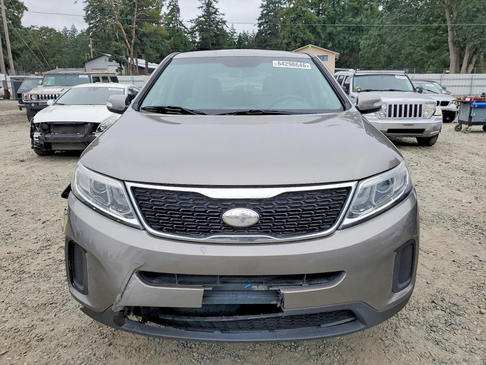 Продажа на аукционе авто 2015 Kia Sorento, vin: 5XYKT3A67FG557107, номер лота: 64298646