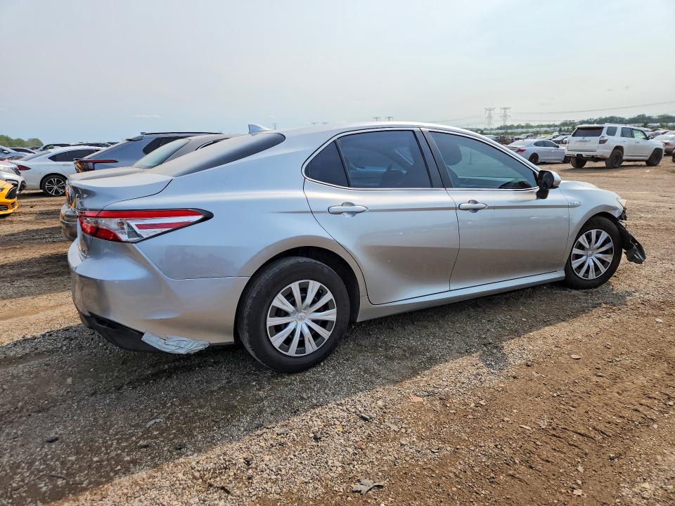 64756776 :رقم المزاد ، 4T1B31HKXKU514893 vin ، 2019 Toyota Camry مزاد بيع