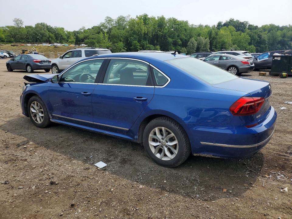 2017 Volkswagen Passat მანქანა იყიდება აუქციონზე, vin: 1VWAT7A31HC049843, აუქციონის ნომერი: 64374866