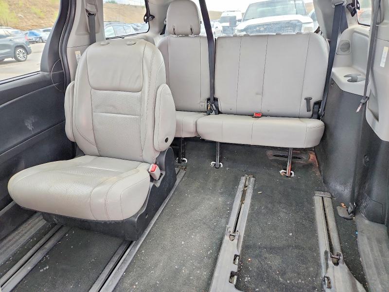 Aukcja sprzedaży 2016 Toyota Sienna, vin: 5TDDK3DC7GS136747, numer aukcji: 64329226