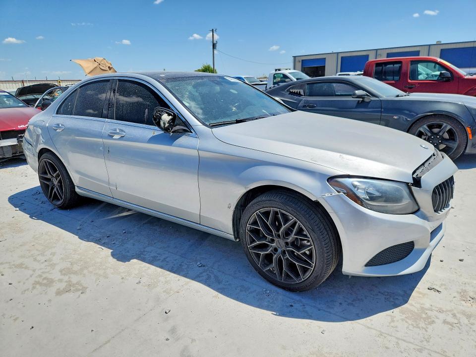 Продажа на аукционе авто 2017 Mercedes-benz C, vin: 55SWF4KB3HU227922, номер лота: 64638356