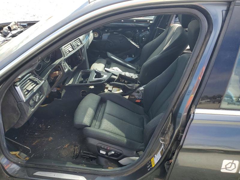 65400036 :رقم المزاد ، WBA8D9C5XHK678402 vin ، 2017 Bmw 330 مزاد بيع