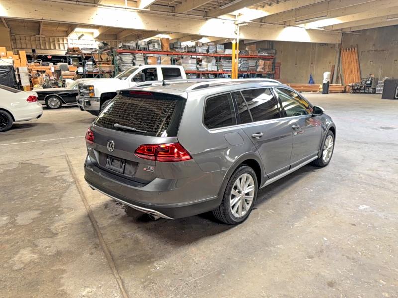 Продажа на аукционе авто 2017 Volkswagen Golf Alltrack, vin: 3VWH17AU3HM538840, номер лота: 65924286