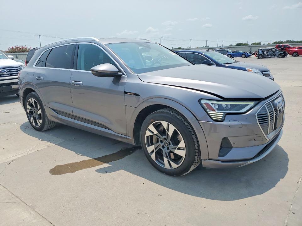 2021 Audi E-tron მანქანა იყიდება აუქციონზე, vin: WA1AAAGE8MB020428, აუქციონის ნომერი: 63642766