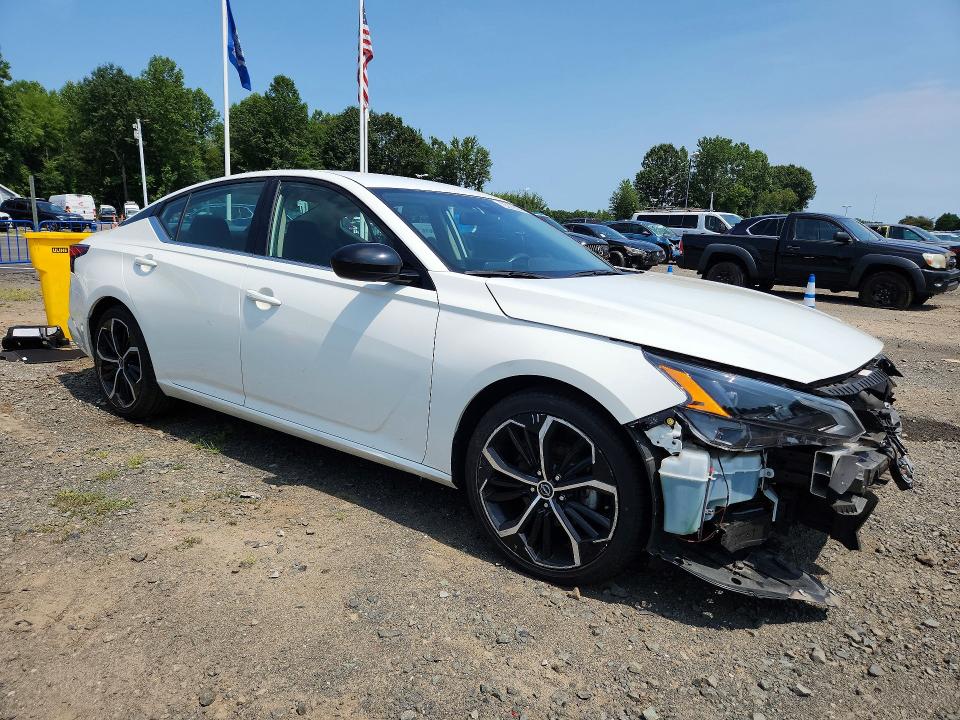 2024 Nissan Altima მანქანა იყიდება აუქციონზე, vin: 1N4BL4CV2RN372024, აუქციონის ნომერი: 64583746