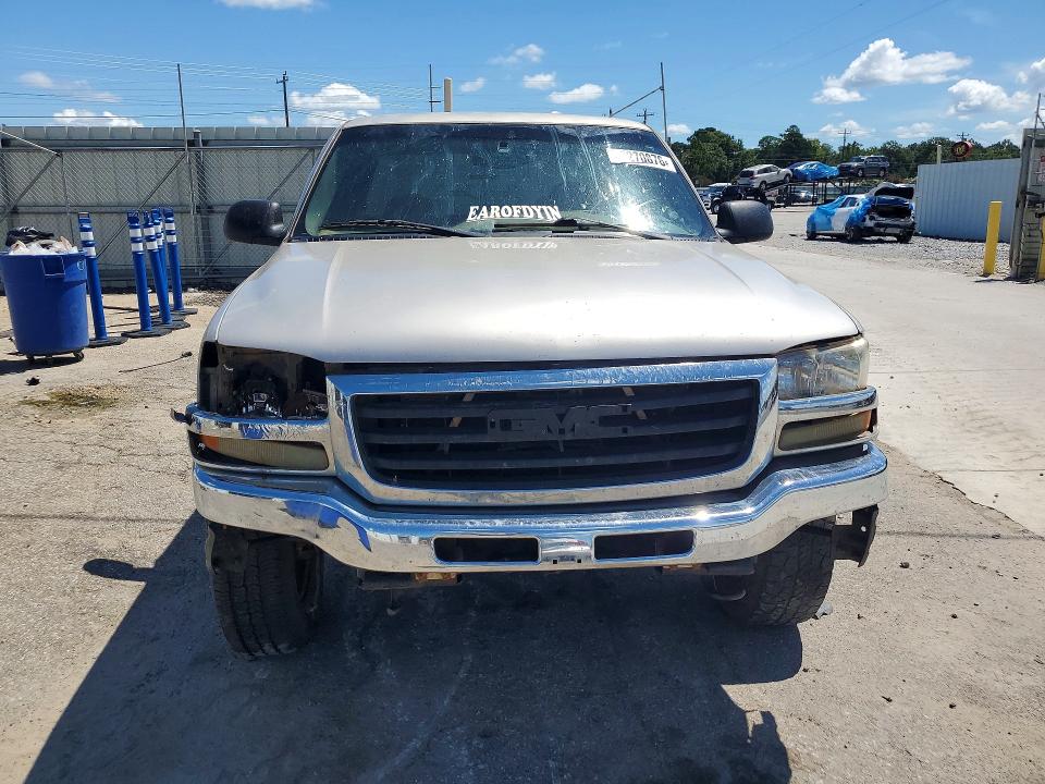2004 Gmc New Sierra მანქანა იყიდება აუქციონზე, vin: 2GTEC19V641142283, აუქციონის ნომერი: 67270876