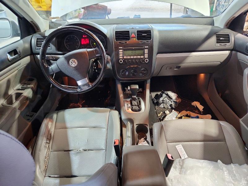 64909316 :رقم المزاد ، 3VWRJ71KX8M122528 vin ، 2008 Volkswagen Jetta مزاد بيع