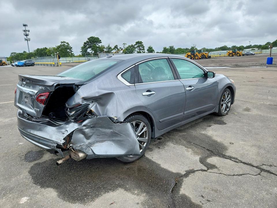 65736206 :رقم المزاد ، 1N4AL3AP4JC135948 vin ، 2018 Nissan Altima مزاد بيع