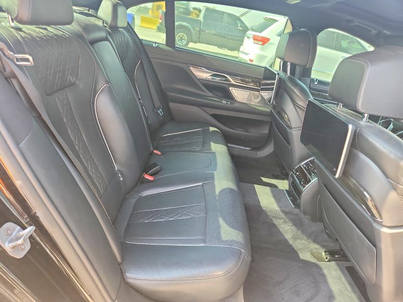 64239166 :رقم المزاد ، WBA7F2C59GG418927 vin ، 2016 Bmw 750 مزاد بيع