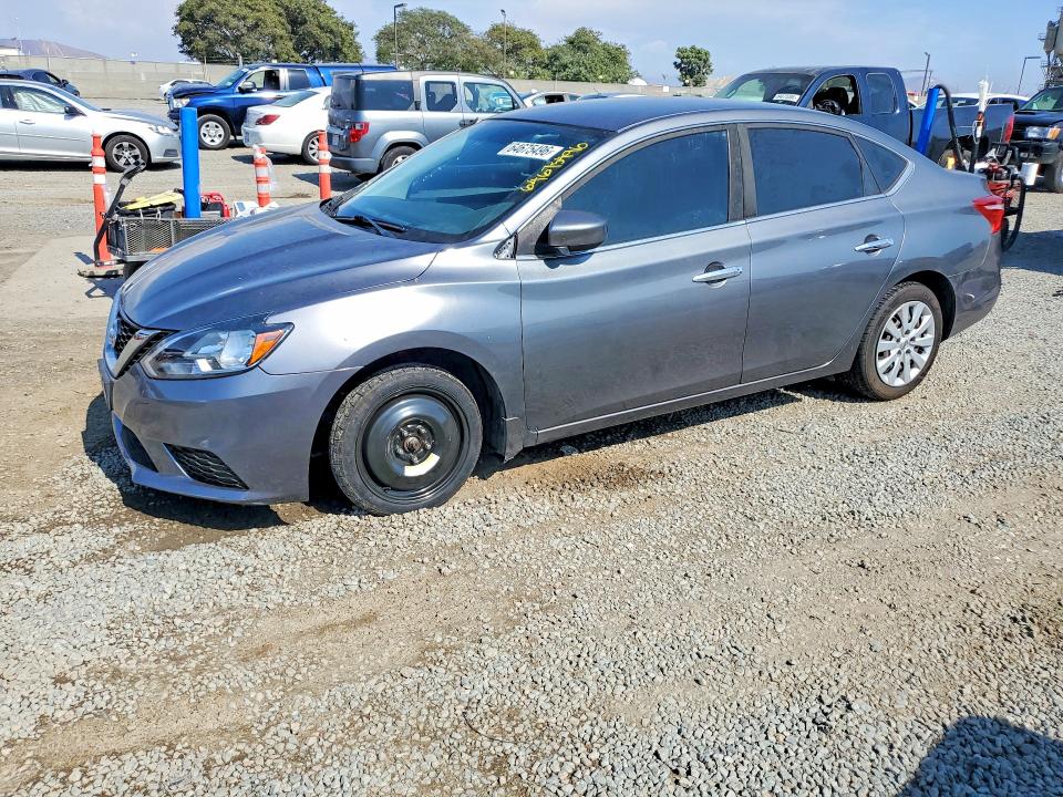 Продажа на аукционе авто 2017 Nissan Sentra, vin: 3N1AB7AP7HL640811, номер лота: 64675496